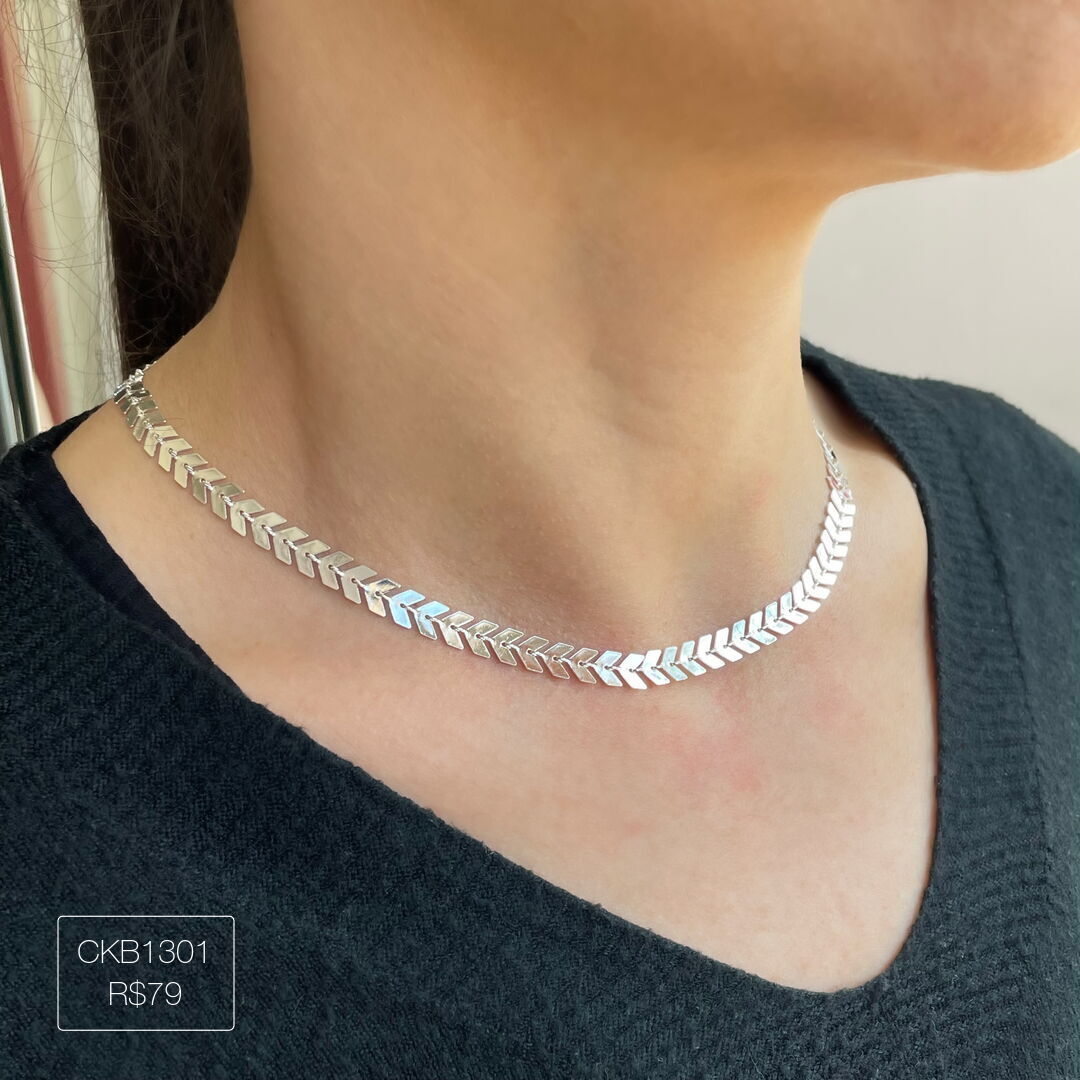 Choker Folhagem Lisa Prateada